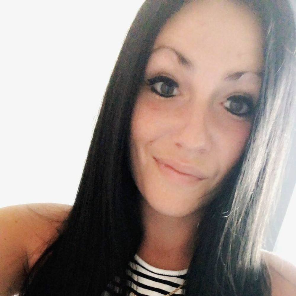 Meet your Posher, Sabrina